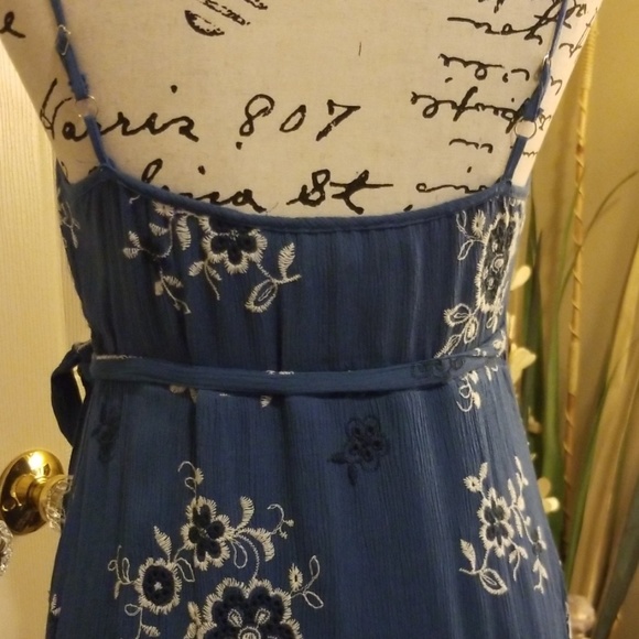 Gorgeous wrap dress - Picture 6 of 8